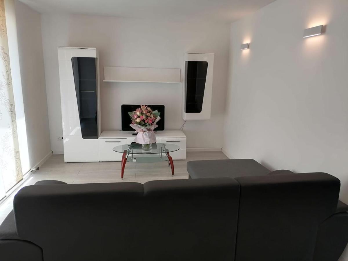 Modern Apartman Apartman *